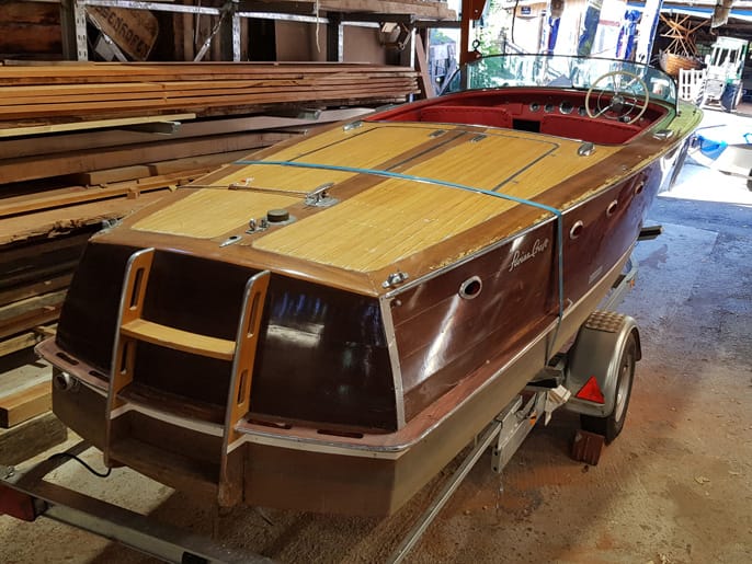 Swiss-Craft Mahagoni Sportboot